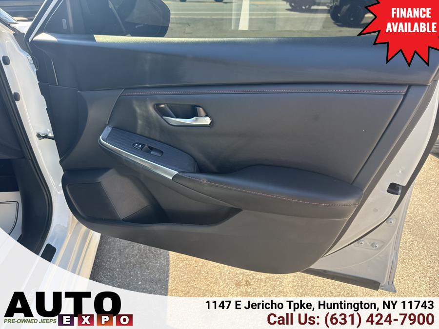 2024 Nissan Sentra SR photo 12