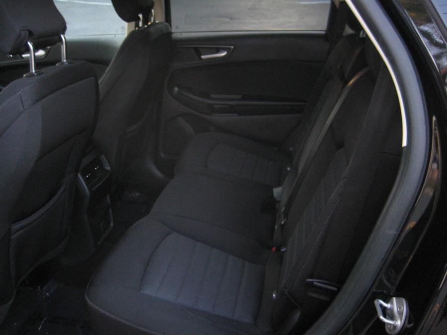 2018 Ford Edge SE photo 12