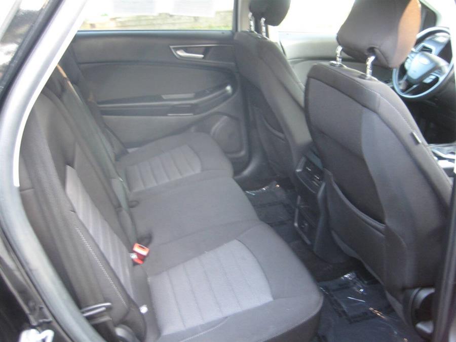 2018 Ford Edge SE photo 16