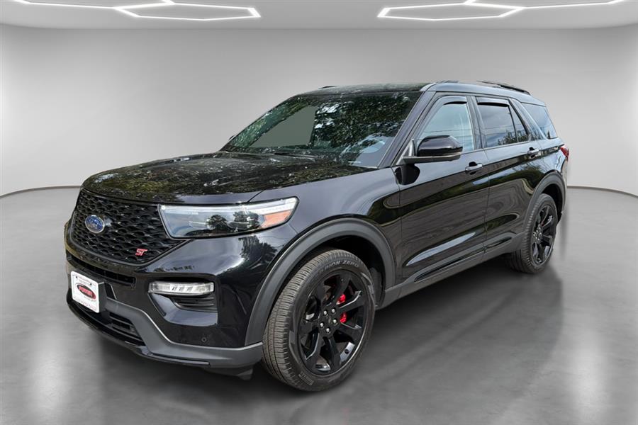 2023 Ford Explorer ST photo 2