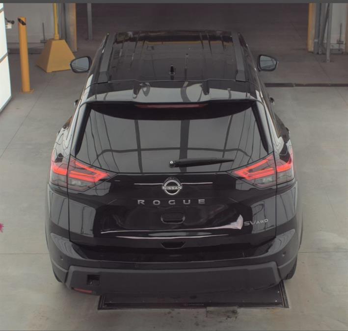 2024 Nissan Rogue SV photo 6