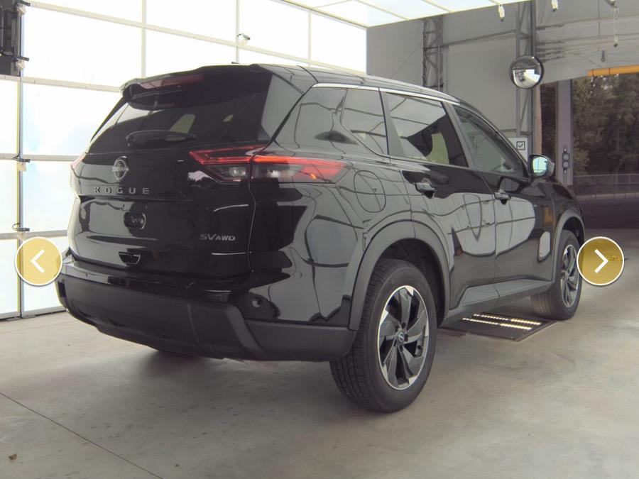2024 Nissan Rogue SV photo 5