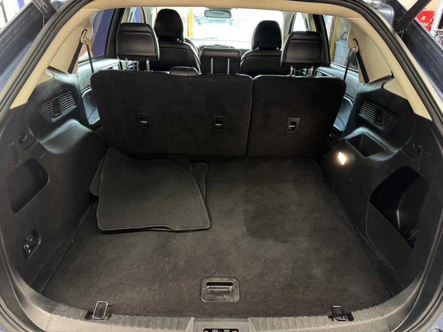2019 Ford Edge SEL photo 12