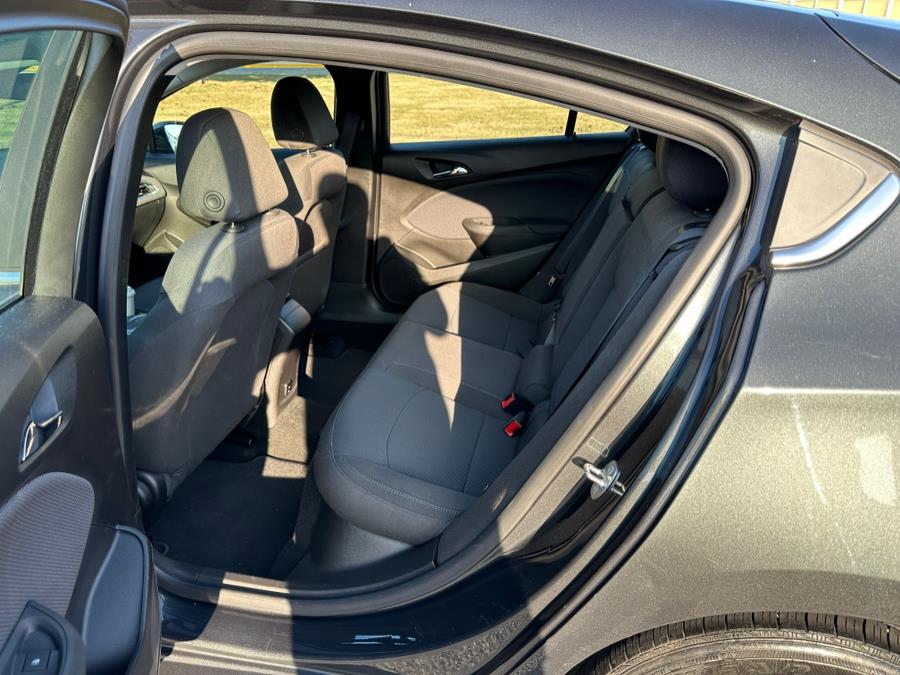 2018 Chevrolet Cruze LT photo 20