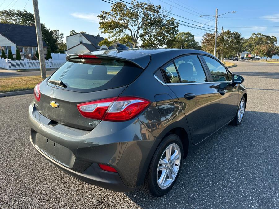 2018 Chevrolet Cruze LT photo 9