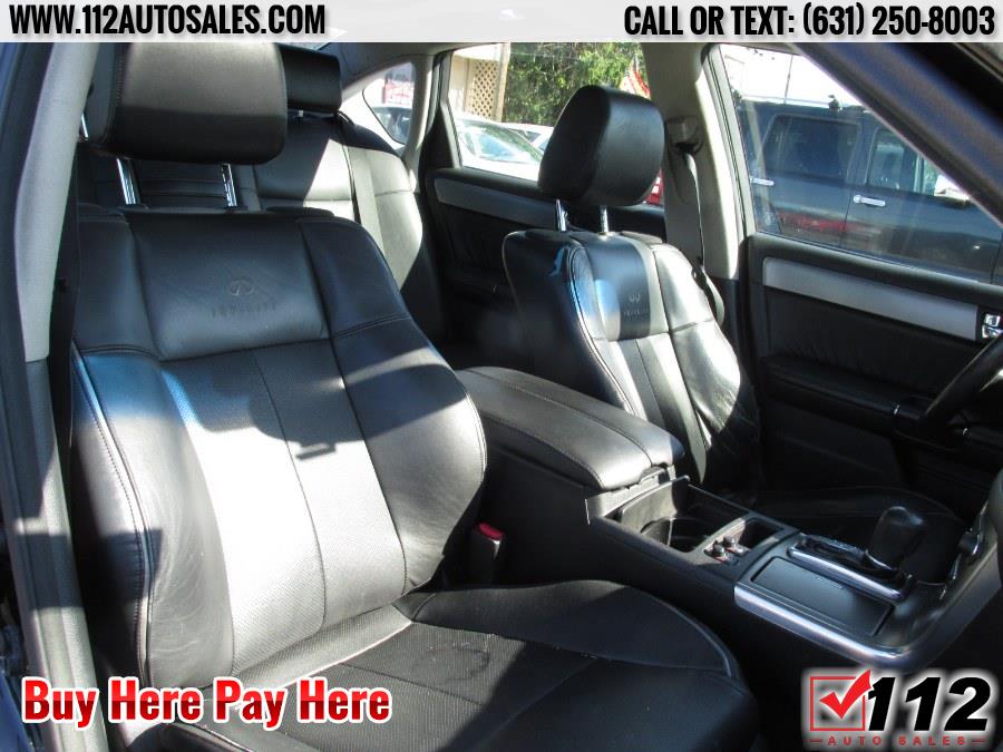 2007 Infiniti M35 Base; Sport