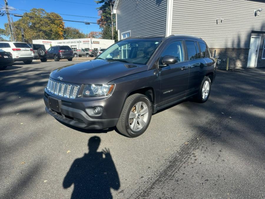 2017 Jeep Compass Latitude photo 3
