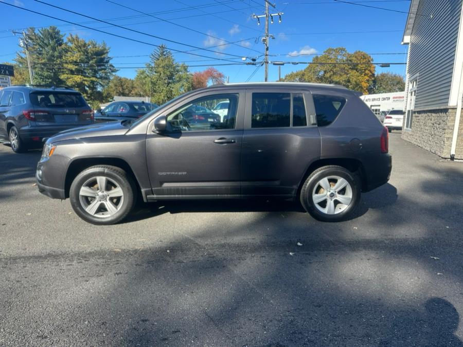 2017 Jeep Compass Latitude photo 4