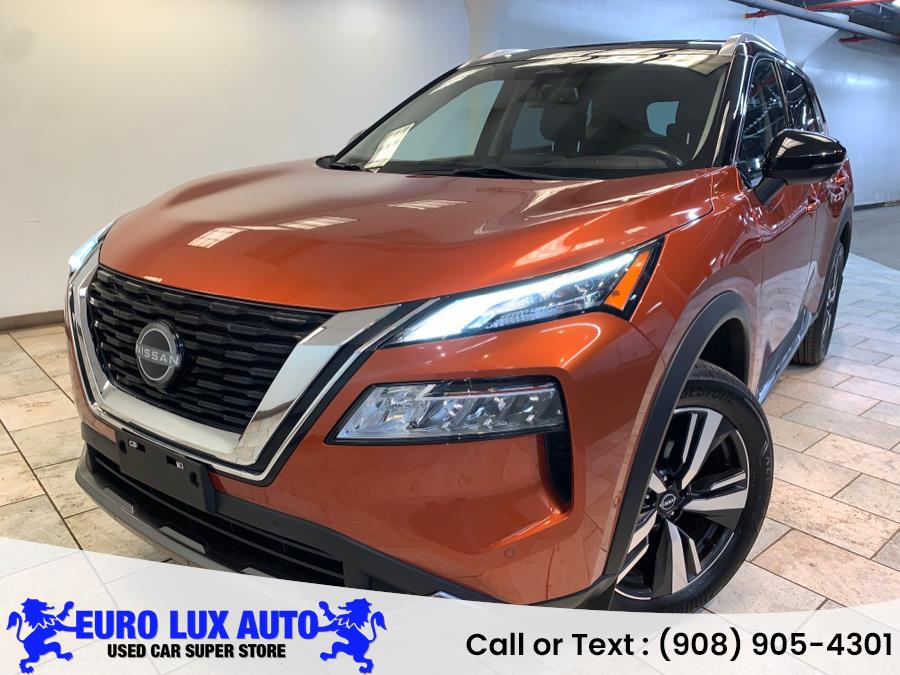 2023 Nissan Rogue SL's photo