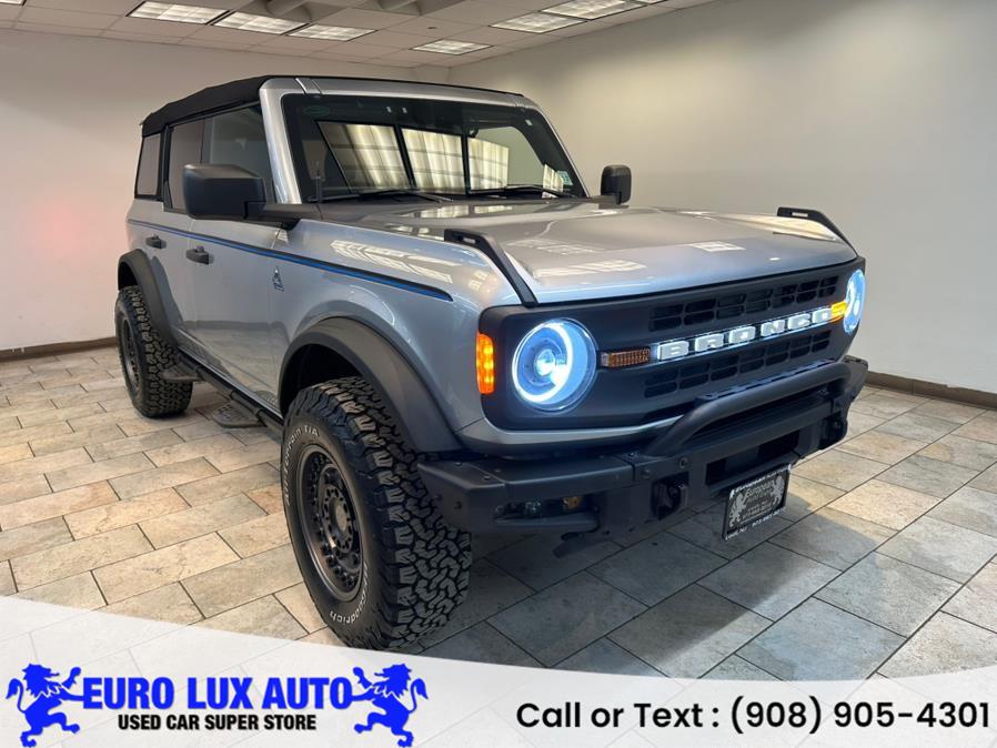 2022 Ford Bronco Black Diamond 4 Door 4x4's photo