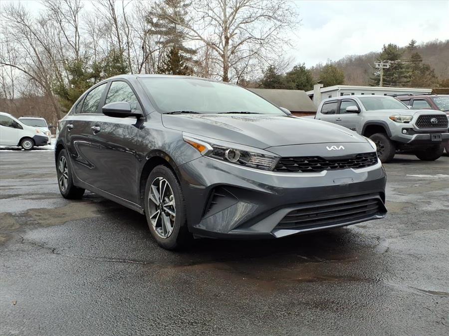2024 Kia Forte LXS FWD