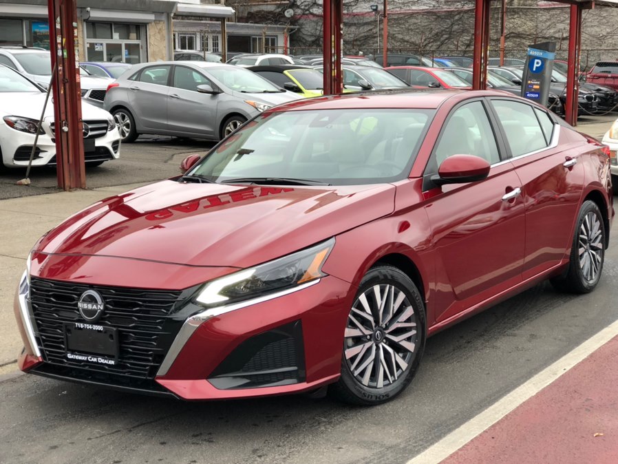 2024 Nissan Altima 2.5 SV FWD