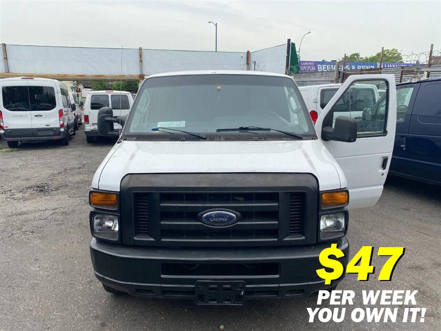 2013 Ford E-Series E-350 Super Duty Extended's photo