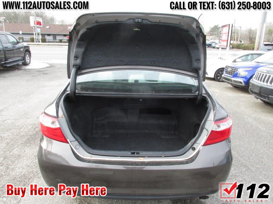 2015 Toyota Camry Se Hybrid; Le