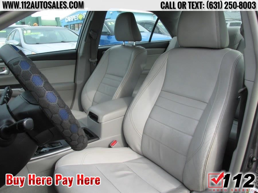 2015 Toyota Camry Se Hybrid; Le