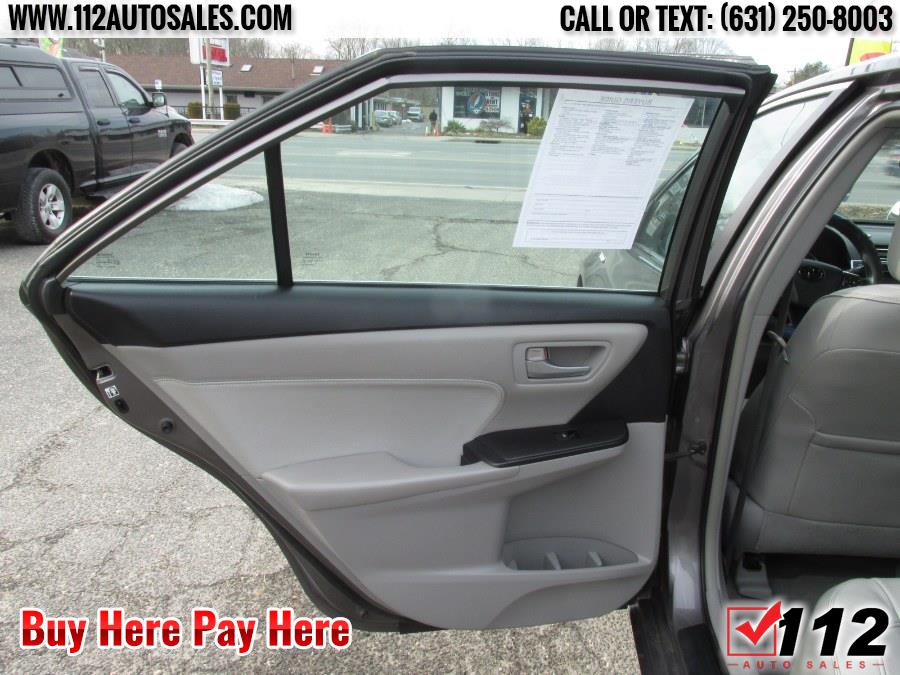 2015 Toyota Camry Se Hybrid; Le