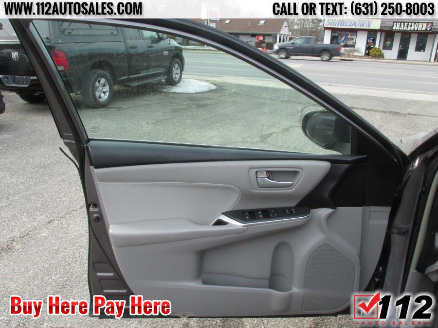 2015 Toyota Camry Se Hybrid; Le