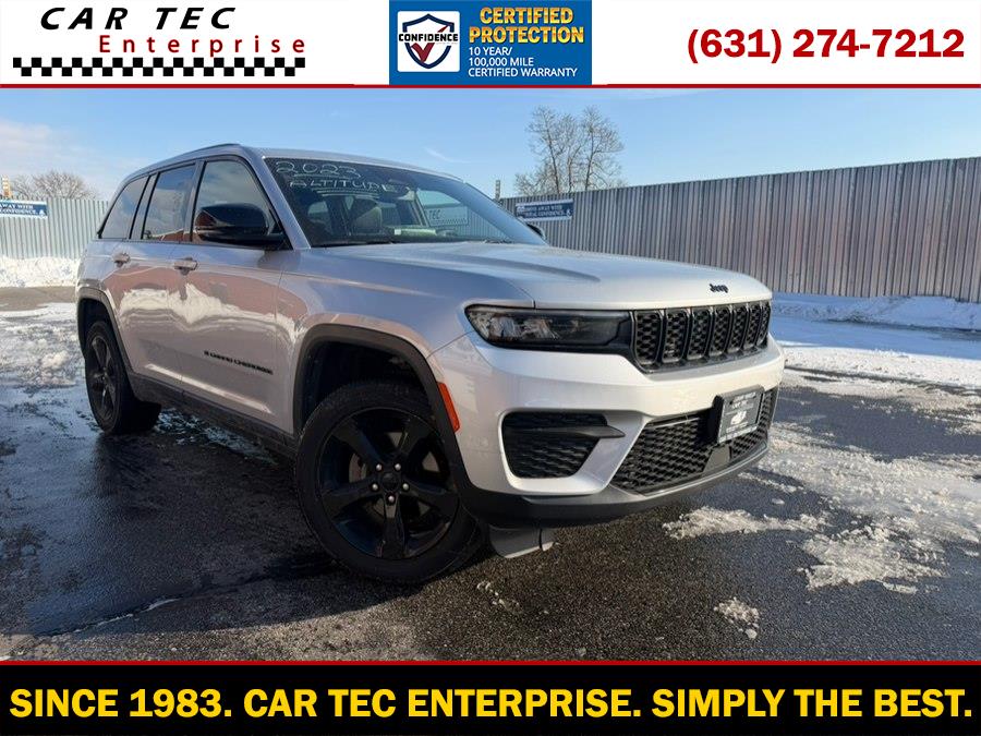 Baltic Gray Metallic Clearcoat 2023 Jeep Grand Cherokee Altitude 4WD SUV / Crossover Four-Wheel Drive Automatic