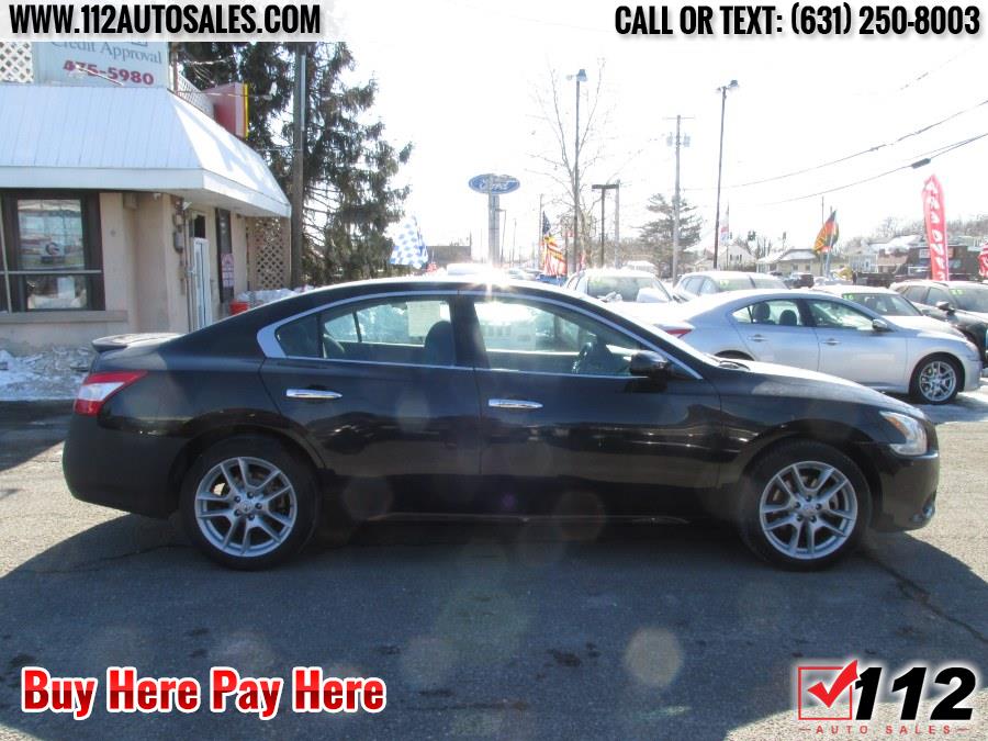 2011 Nissan Maxima S; Sv