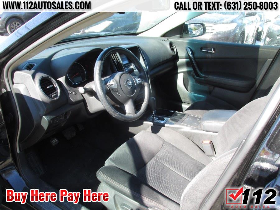 2011 Nissan Maxima S; Sv