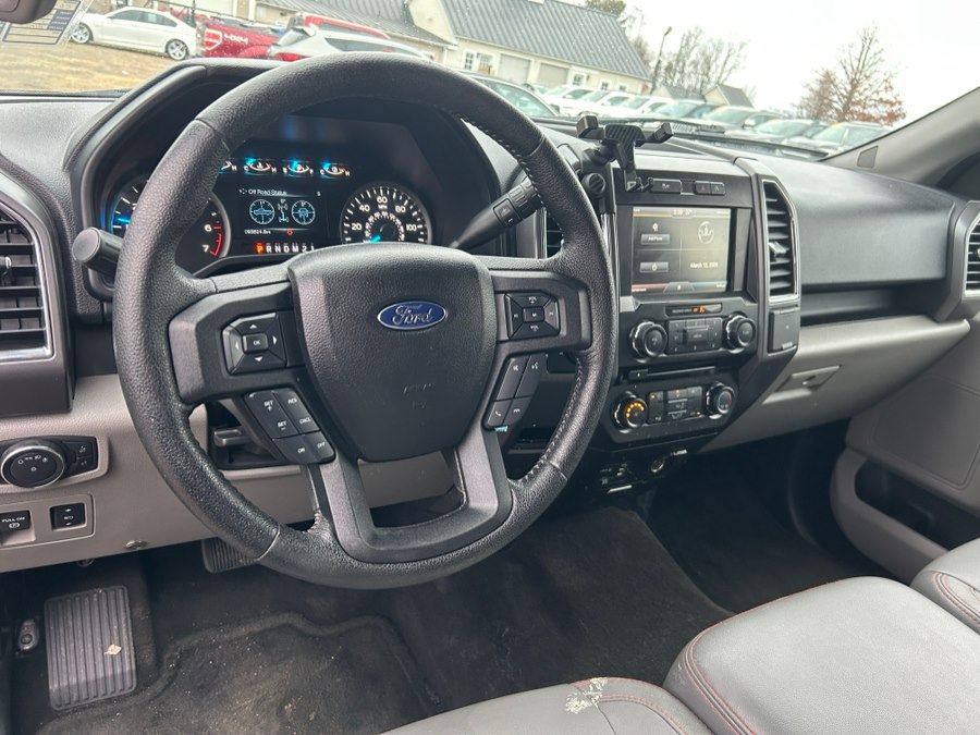 View vehicle photo 7