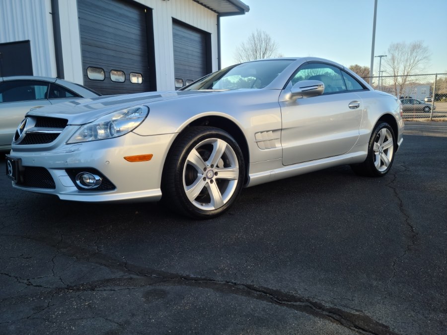 Iridium Silver Metallic 2009 Mercedes-Benz SL-Class SL 550 Convertible Rear-Wheel Drive Automatic