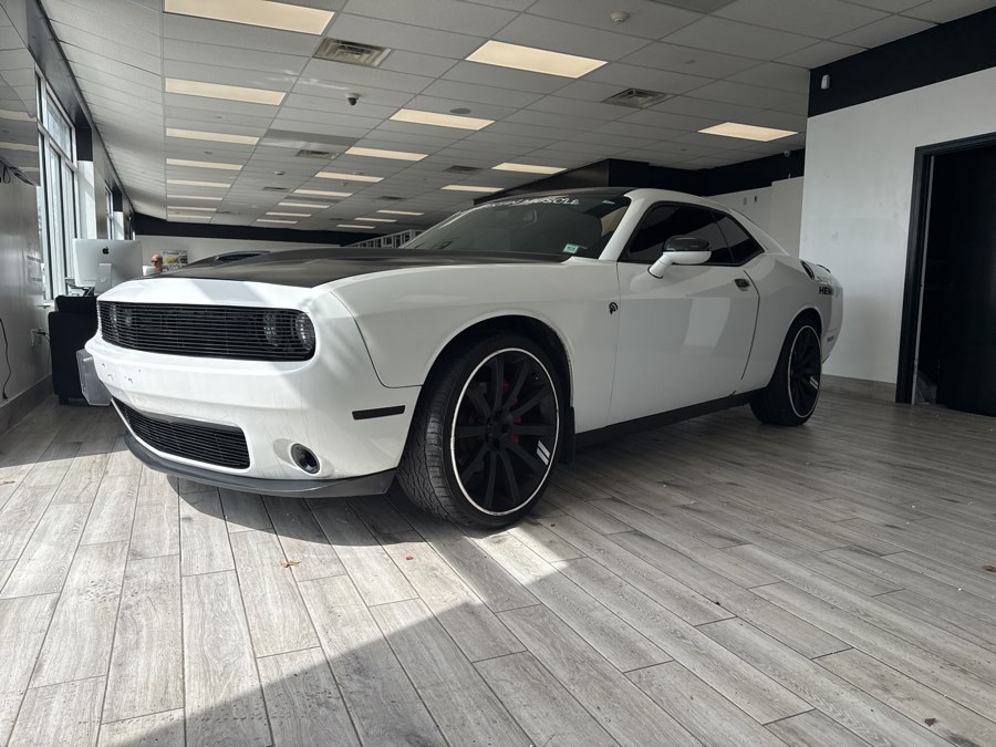 2018 Dodge Challenger SXT Plus RWD