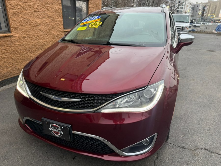 2018 Chrysler Pacifica Limited FWD