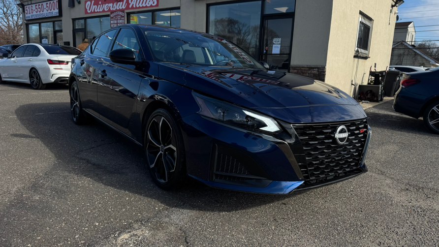 View vehicle photo 7