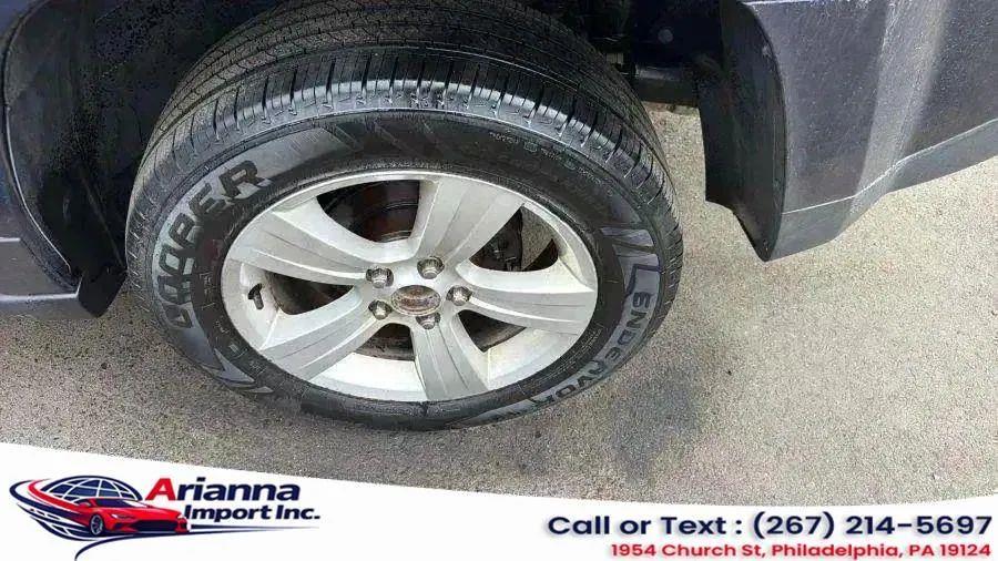 View vehicle photo 2