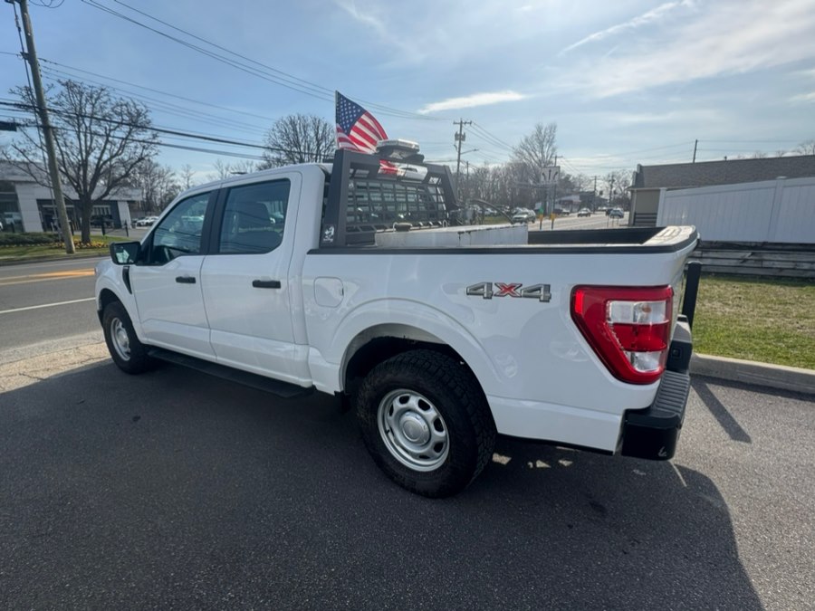 View vehicle photo 5