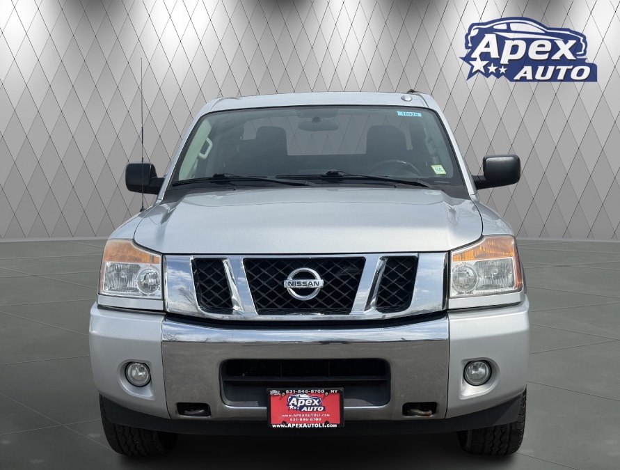 Gray (Gun Metallic) 2015 Nissan Titan PRO-4X Crew Cab 4WD Pickup Truck Four-Wheel Drive 5-Speed Automatic