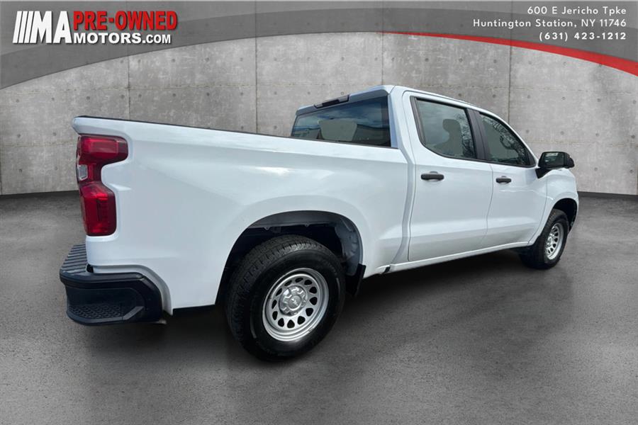 View vehicle photo 5