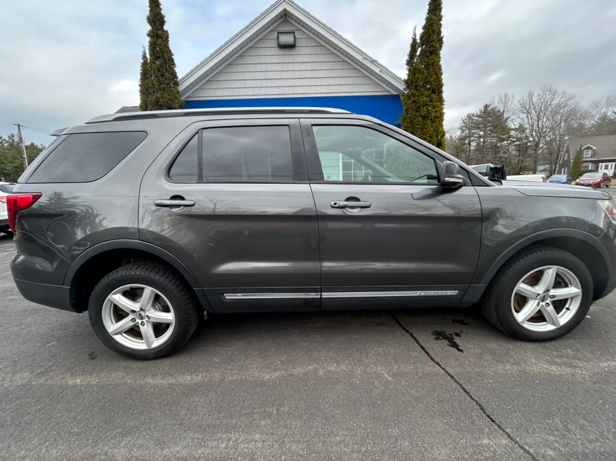 Gray (Magnetic Metallic) 2017 Ford Explorer XLT AWD SUV / Crossover All-Wheel Drive Automatic