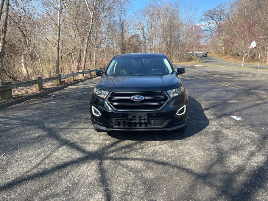 View vehicle photo 3