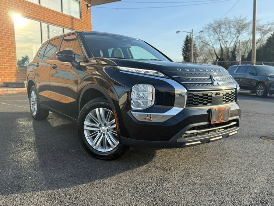 2023 Mitsubishi Outlander ES S-AWC