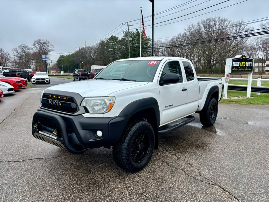 Super White 2014 Toyota Tacoma Access Cab 4WD Pickup Truck Four-Wheel Drive Manual