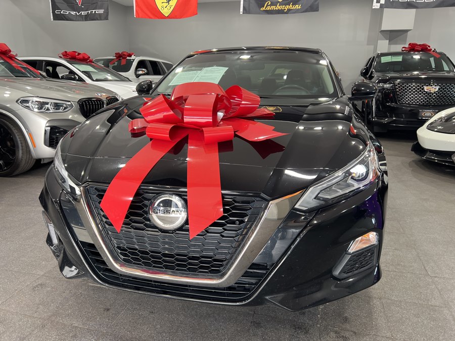 Black 2022 Nissan Altima 2.5 SR AWD Sedan All-Wheel Drive Automatic