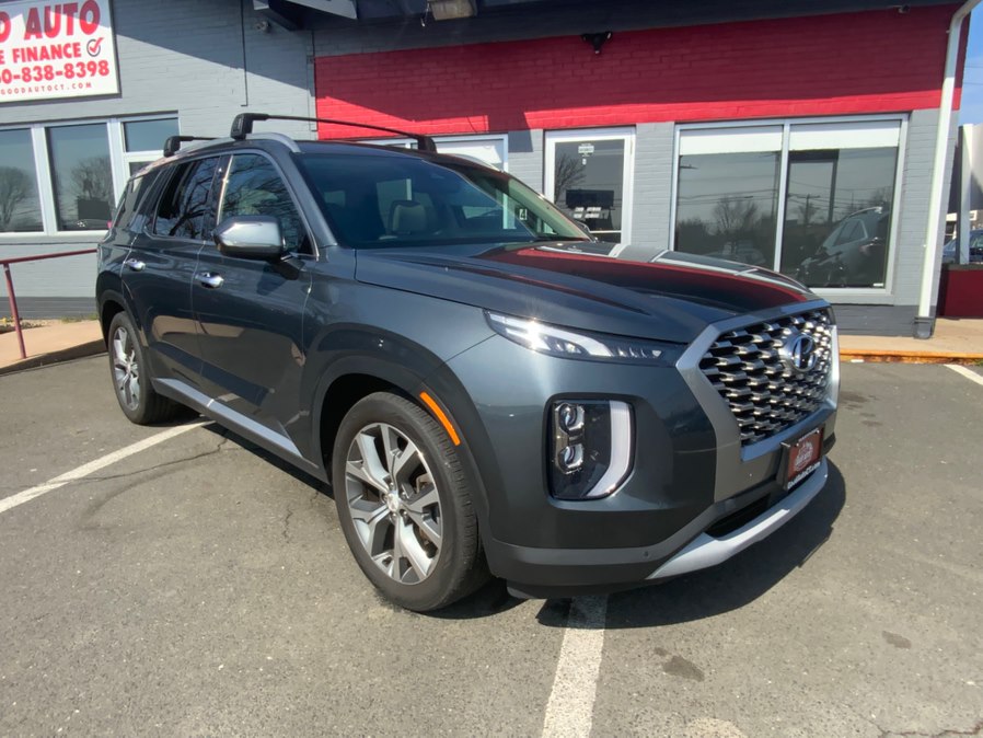 View vehicle photo 3