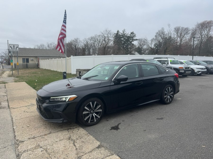 View vehicle photo 4