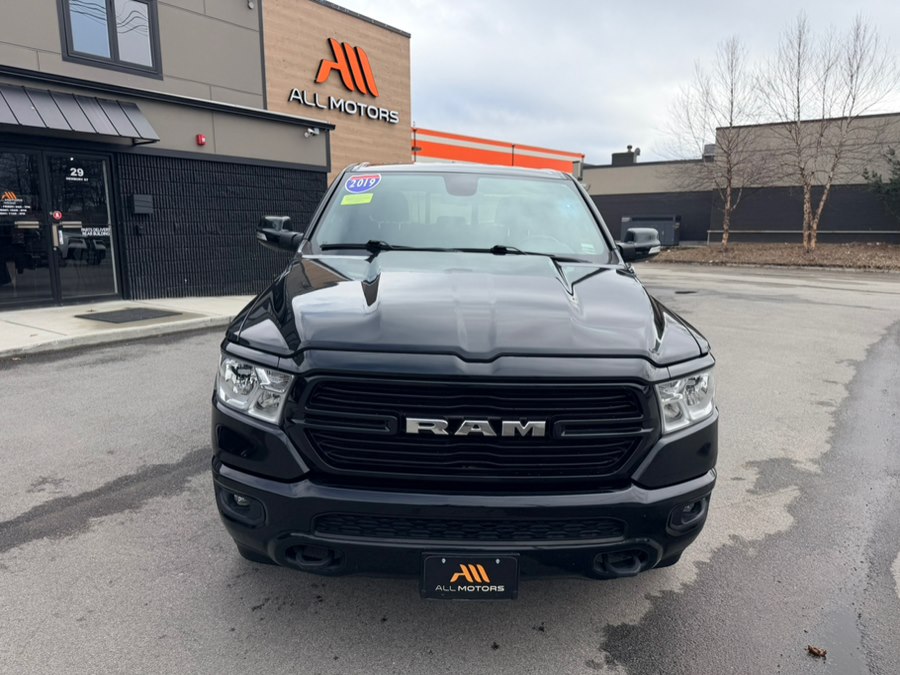 View vehicle photo 2