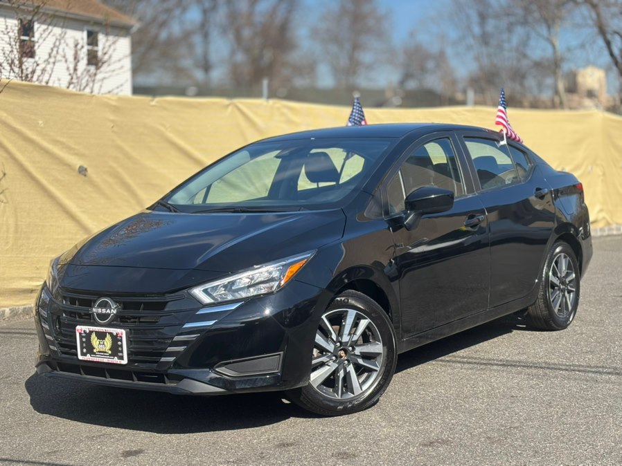 Black 2025 Nissan Versa SV FWD Sedan Front-Wheel Drive Automatic
