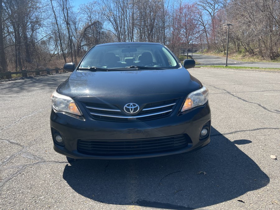 View vehicle photo 3