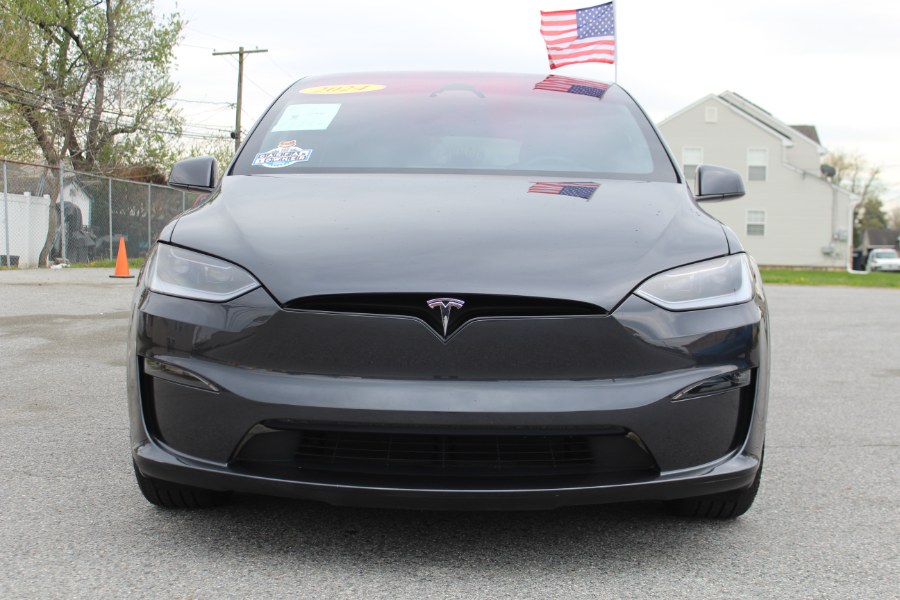 View vehicle photo 2