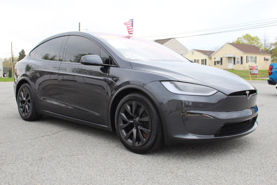 View vehicle photo 3