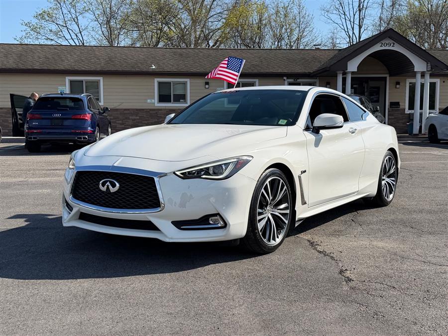Pure White 2018 INFINITI Q60 3.0t Luxe Coupe RWD Coupe Rear-Wheel Drive Automatic