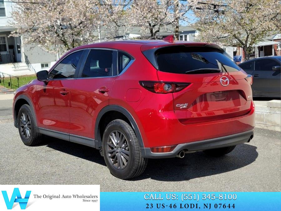 View vehicle photo 4