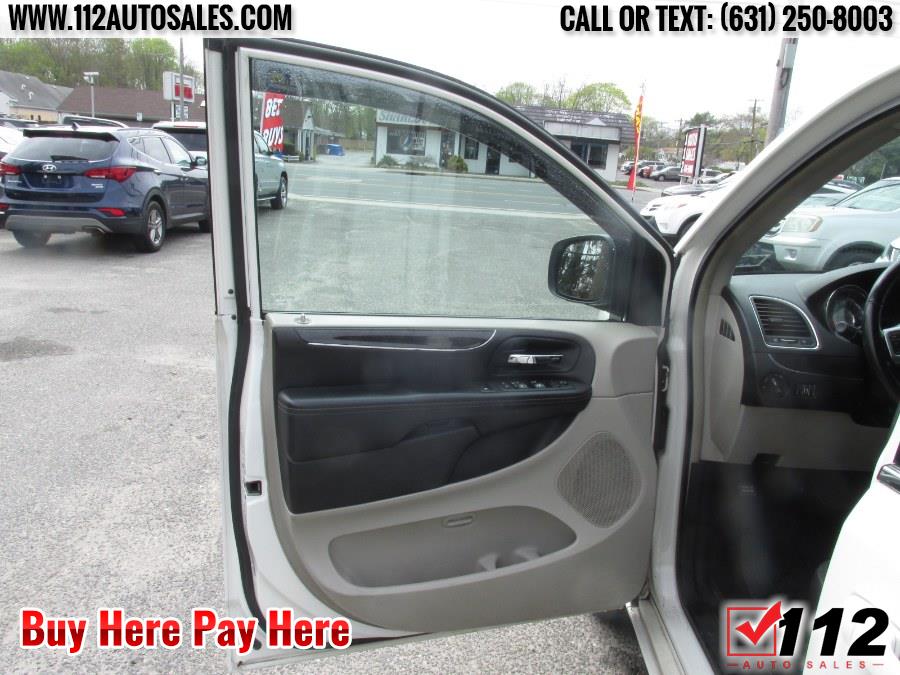 2013 Chrysler Town & Country Touri