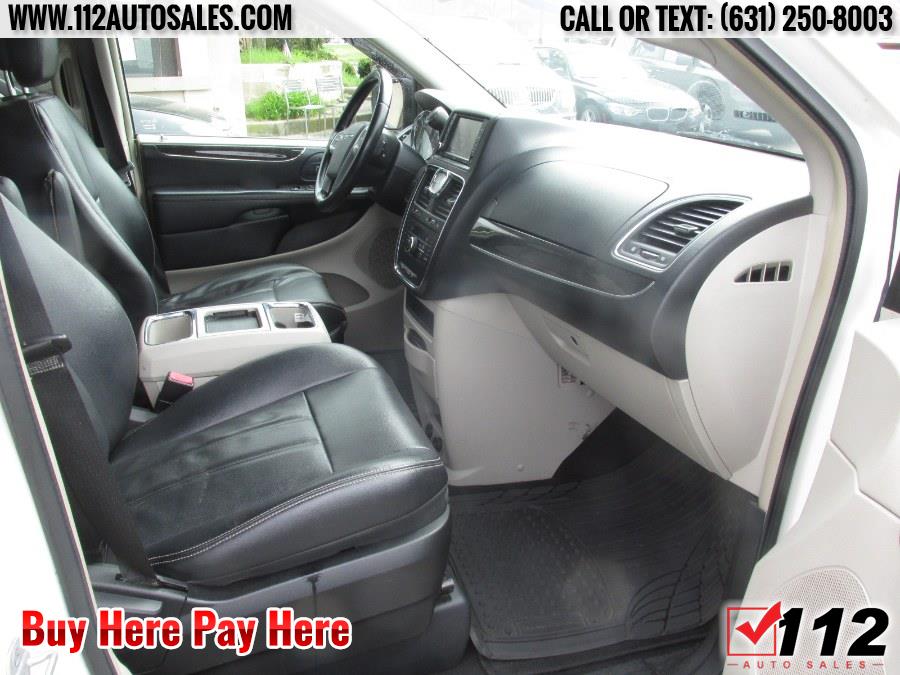 2013 Chrysler Town & Country Touri