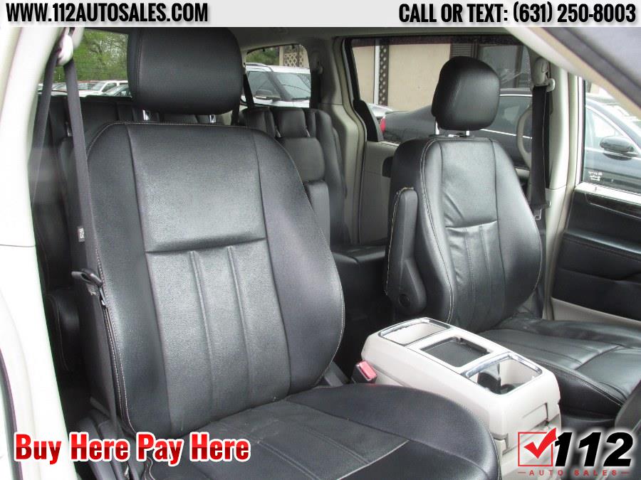 2013 Chrysler Town & Country Touri